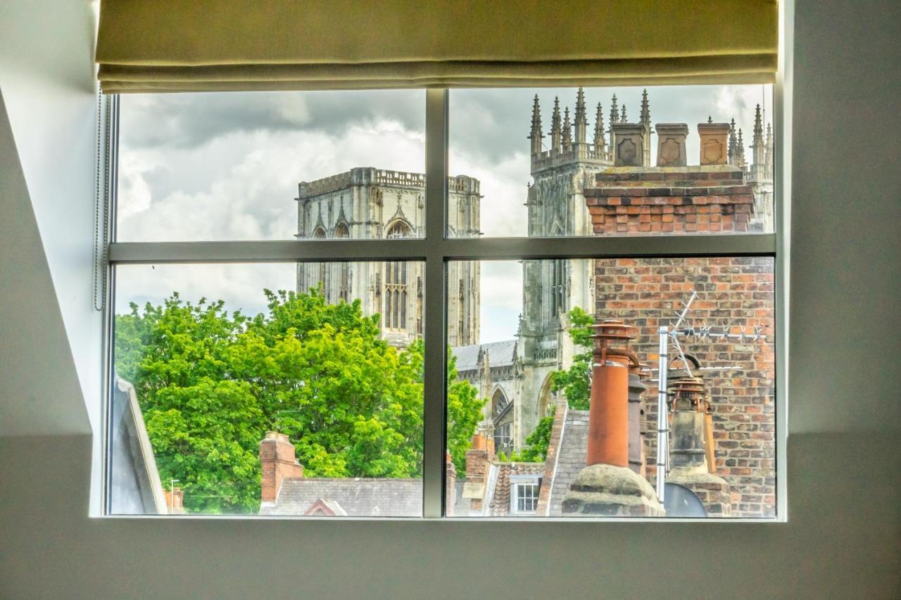 7 Aspire Apartamento York Exterior foto