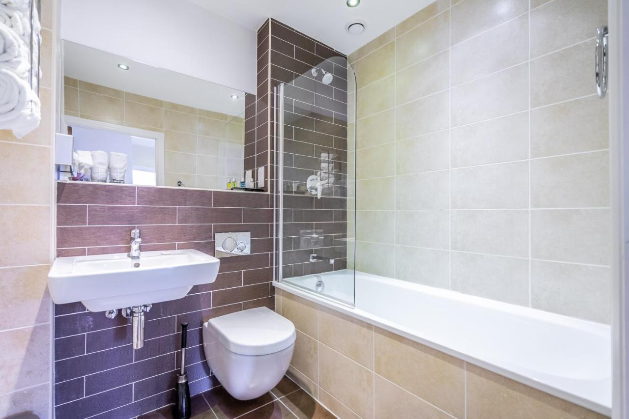 7 Aspire Apartamento York Exterior foto
