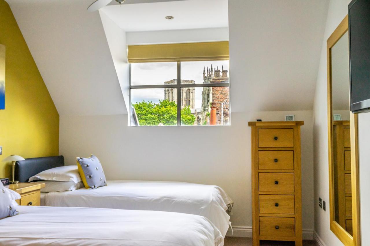 7 Aspire Apartamento York Exterior foto
